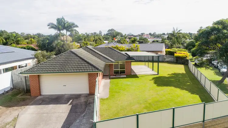 14 Chesterfield Crescent, Wellington Point QLD 4160