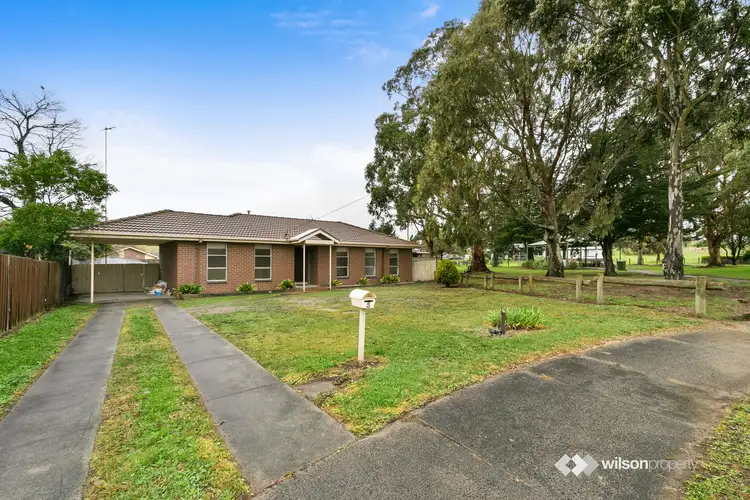 Second view of Homely house listing, 5 Welch Court, Traralgon VIC 3844