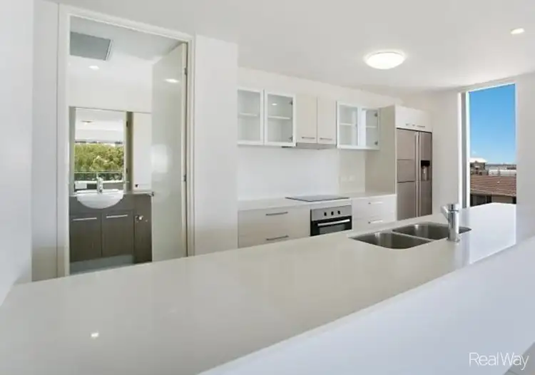 6/10-12 Imperial Parade, Labrador QLD 4215