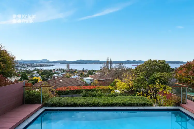8A Cheverton Parade, Sandy Bay TAS 7005