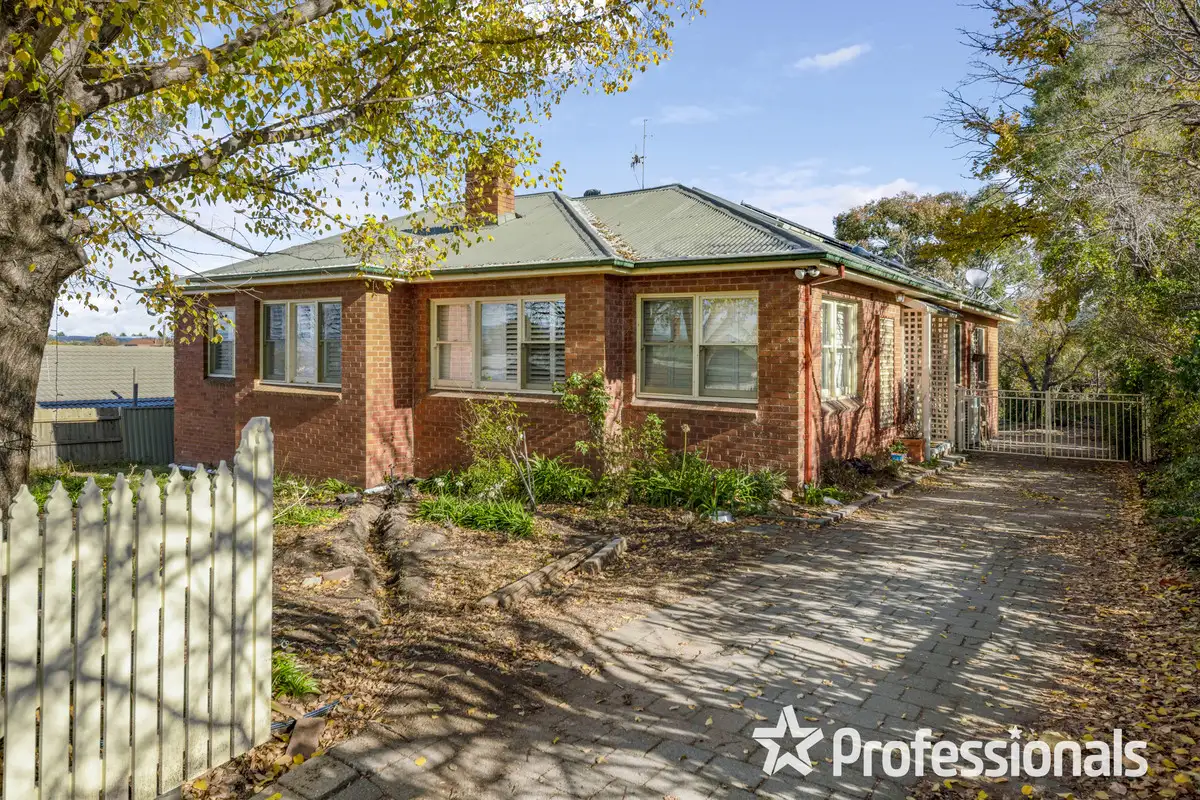 Main view of Homely house listing, 256 Piper Street, Bathurst NSW 2795