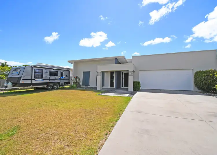 3 Mermaid Court, Eli Waters QLD 4655