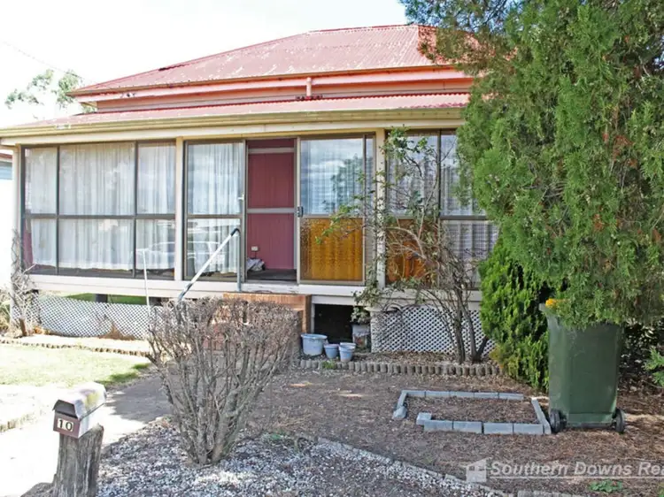 10 Pine Street, Warwick QLD 4370