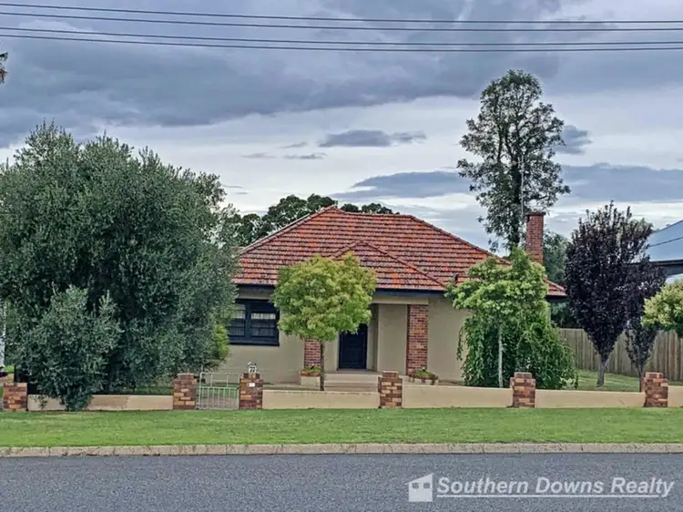 44 Gore Street, Warwick QLD 4370
