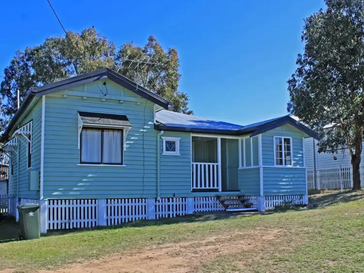 42 Furness Crescent, Warwick QLD 4370