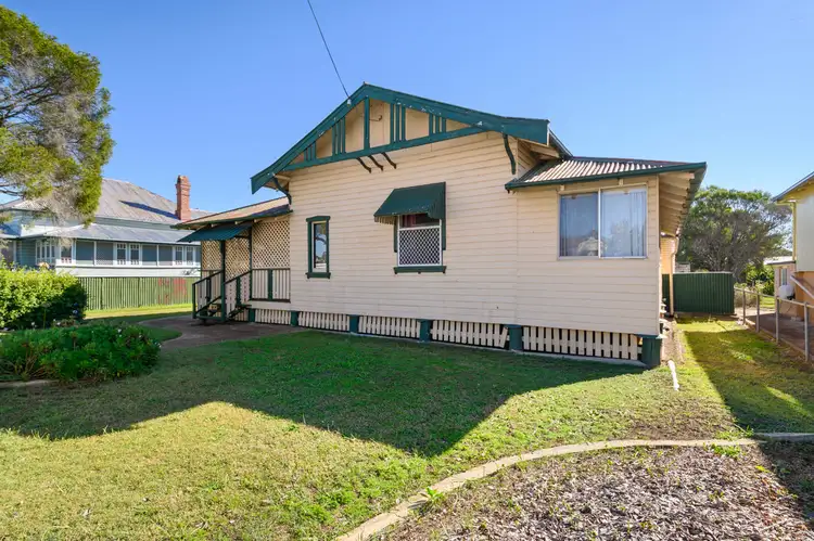 15 Wood Street, Warwick QLD 4370