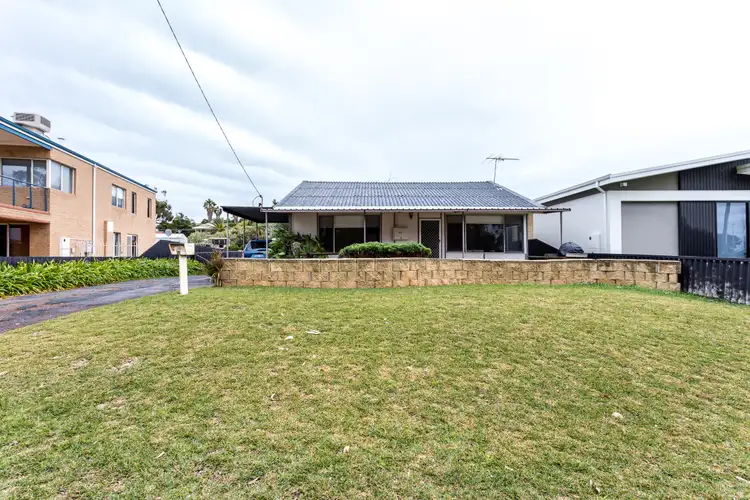 60 Mary Street, Halls Head WA 6210