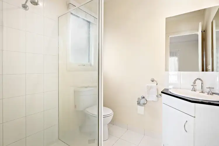 Sixth view of Homely unit listing, 4/3-5 Narallah Grove, Box Hill North VIC 3129