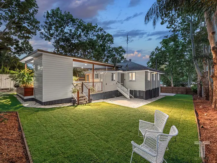 22 Pond Street, Mount Gravatt East QLD 4122