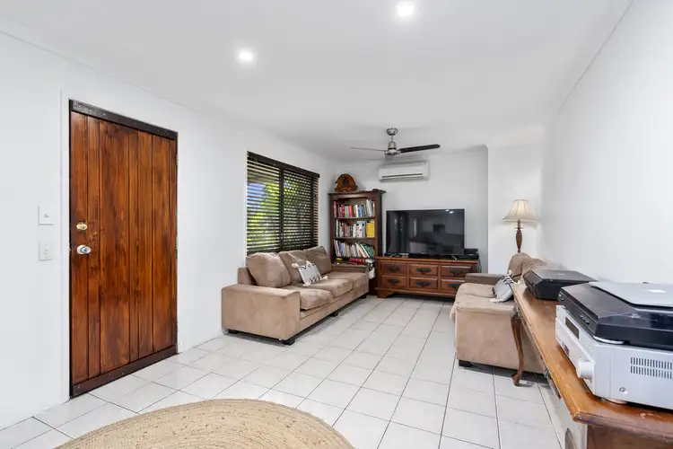 Fifth view of Homely semi-detached listing, 1/16 Gumbeel Court, Highland Park QLD 4211