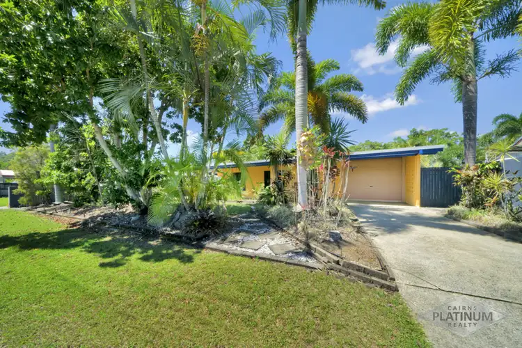 6 Parkway Street, Trinity Park QLD 4879