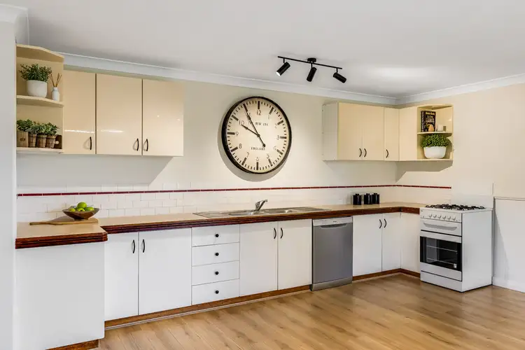 Fifth view of Homely house listing, 8 Dalzell Crescent, Darling Heights QLD 4350