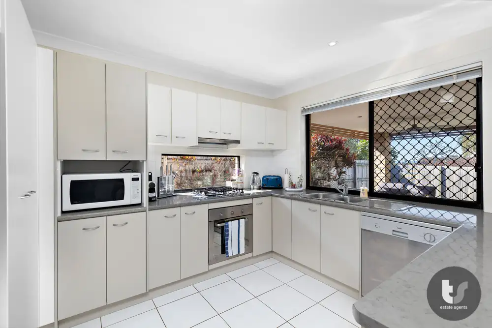 Main view of Homely house listing, 5 Duchess Place, Cleveland QLD 4163