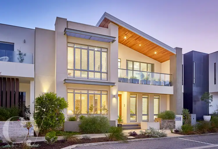 7 Rosemary Link, North Coogee WA 6163