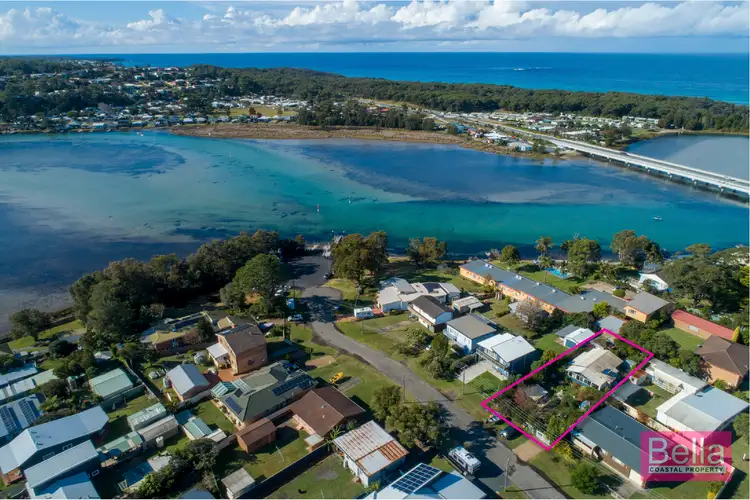 4 Maria Avenue, Burrill Lake NSW 2539