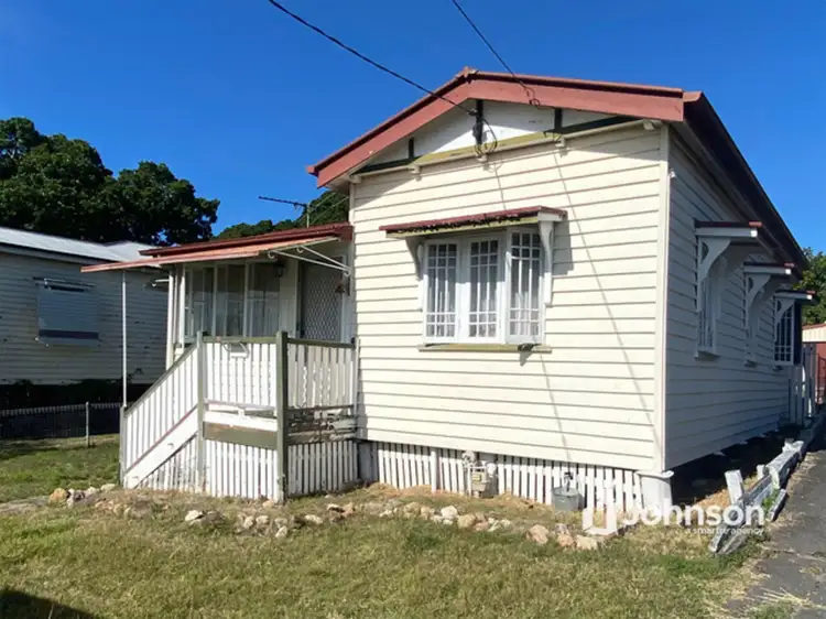 27 Blackstone Road, Eastern Heights QLD 4305