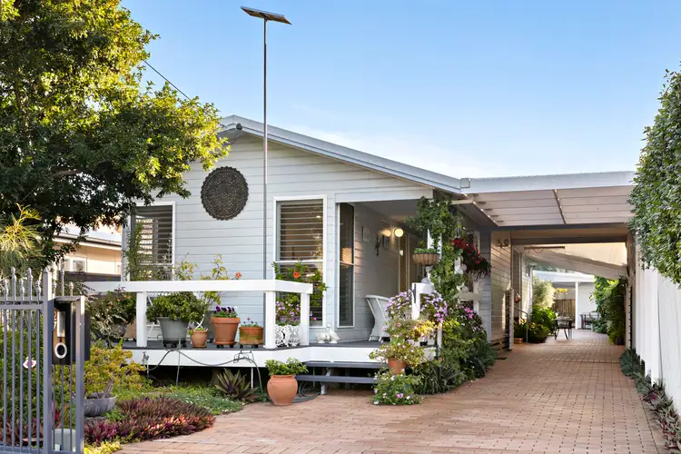 27 Humpybong Esplanade, Redcliffe QLD 4020