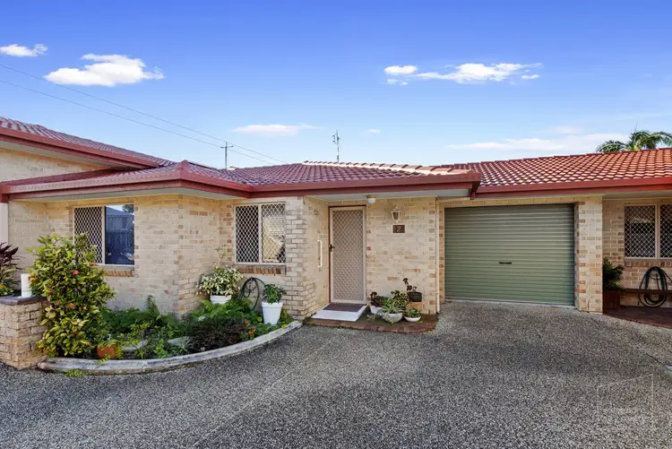 2/21 Minchinton Street, Caloundra QLD 4551