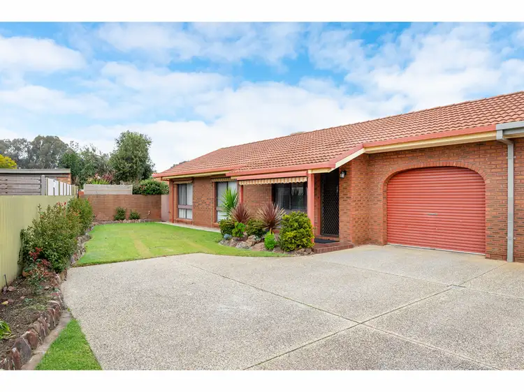 Main view of Homely unit listing, 2/23 Wentworth Court, Lavington NSW 2641