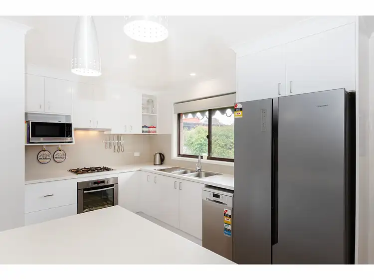 Fourth view of Homely unit listing, 2/23 Wentworth Court, Lavington NSW 2641