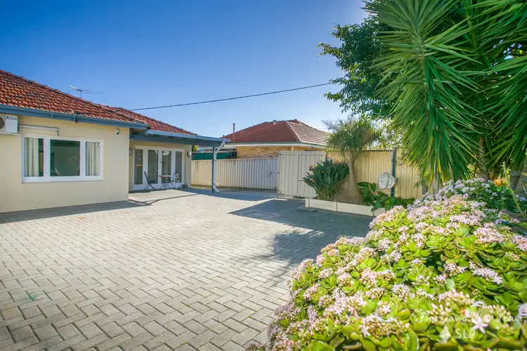 9 Noongah Street, Nollamara WA 6061