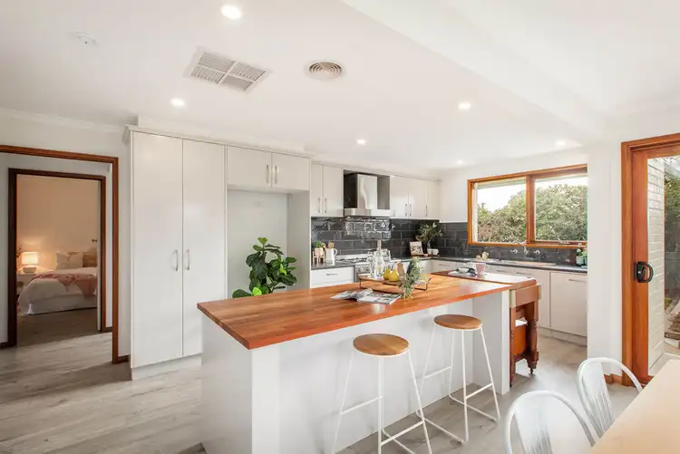 Main view of Homely house listing, 3 Maneroo Court, Wodonga VIC 3690