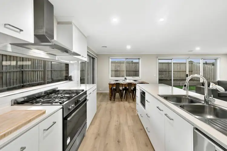 Third view of Homely house listing, 7 Narrandera Circuit, Armstrong Creek VIC 3217