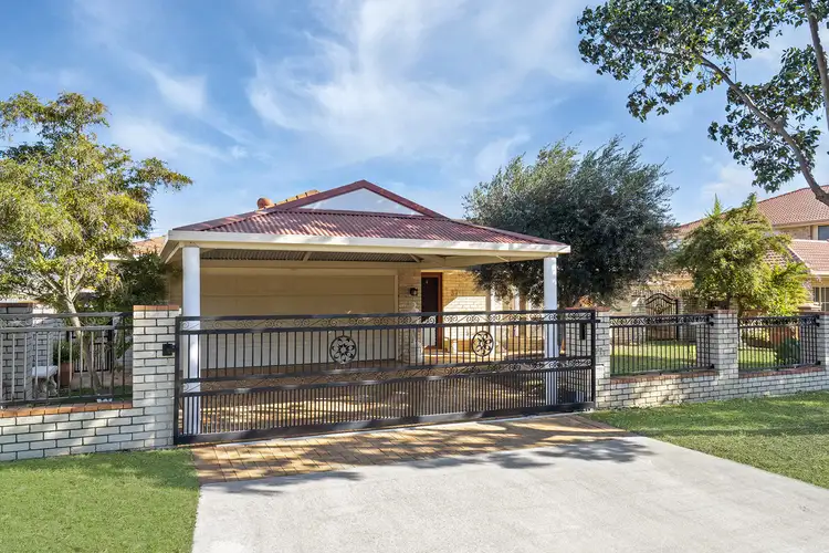 37 Ridgeview, Carindale QLD 4152