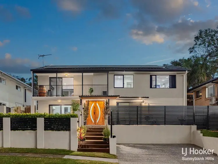 25 Raintree Street, Mansfield QLD 4122