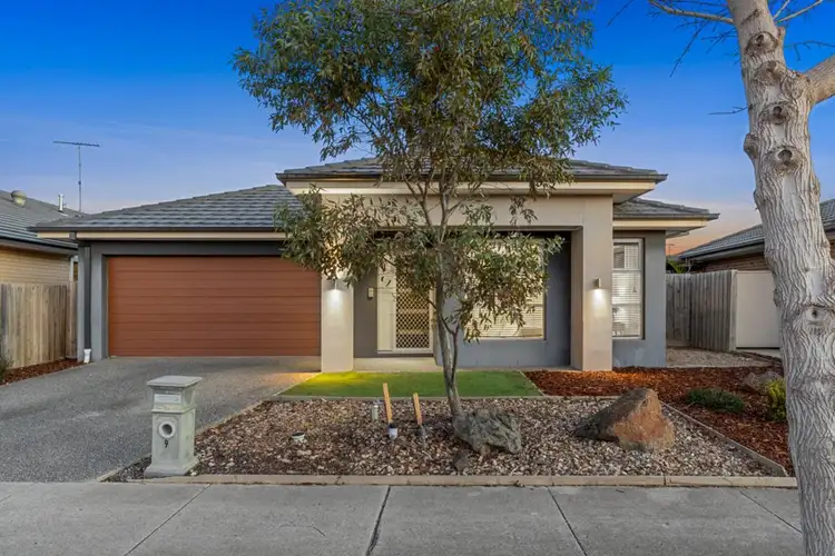 9 McMahon Avenue, Armstrong Creek VIC 3217