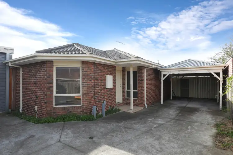 2/8 Cobrey Street, Sunshine VIC 3020