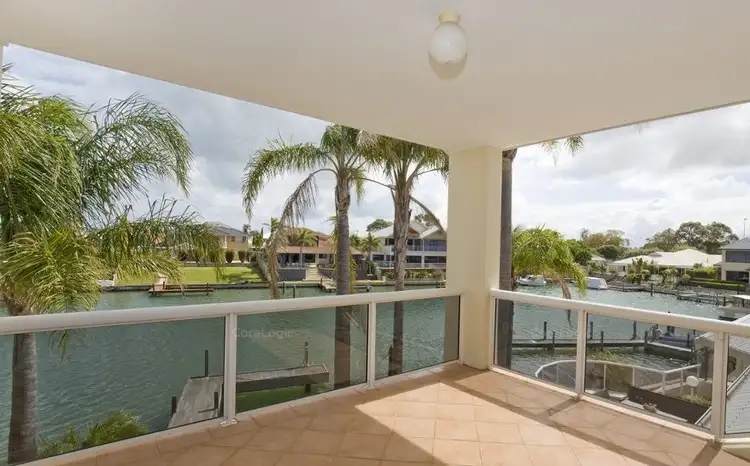 4 Perie Banou Close, Halls Head WA 6210