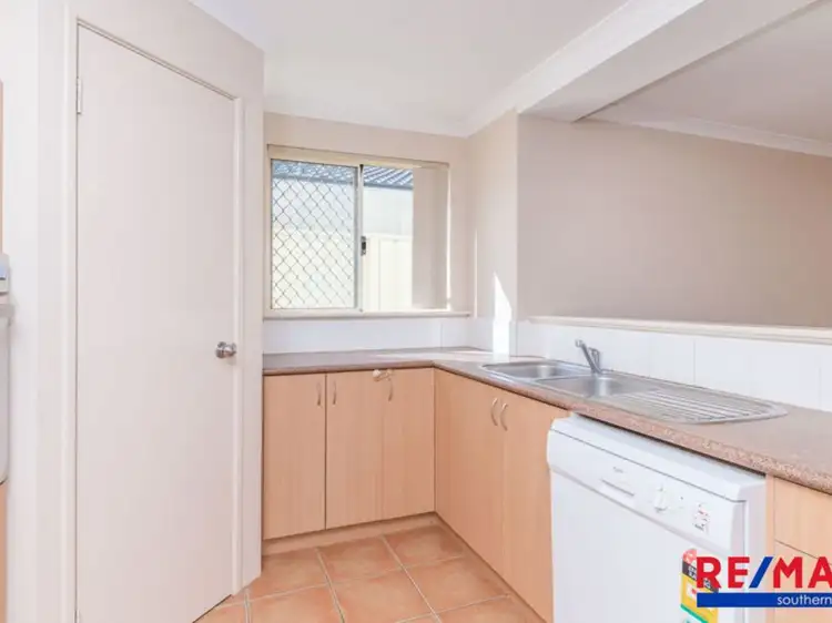 Fifth view of Homely house listing, 20 Eldridge Grove, Cannington WA 6107