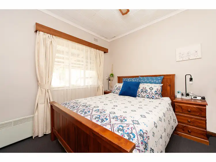 Fifth view of Homely house listing, 460 Bownds Street, Lavington NSW 2641
