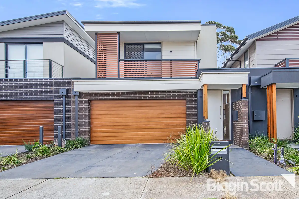 Main view of Homely townhouse listing, 29 Northumberland Drive, Keysborough VIC 3173