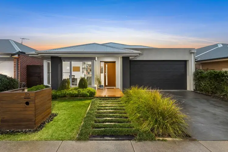 10 Noosa Circuit, Armstrong Creek VIC 3217