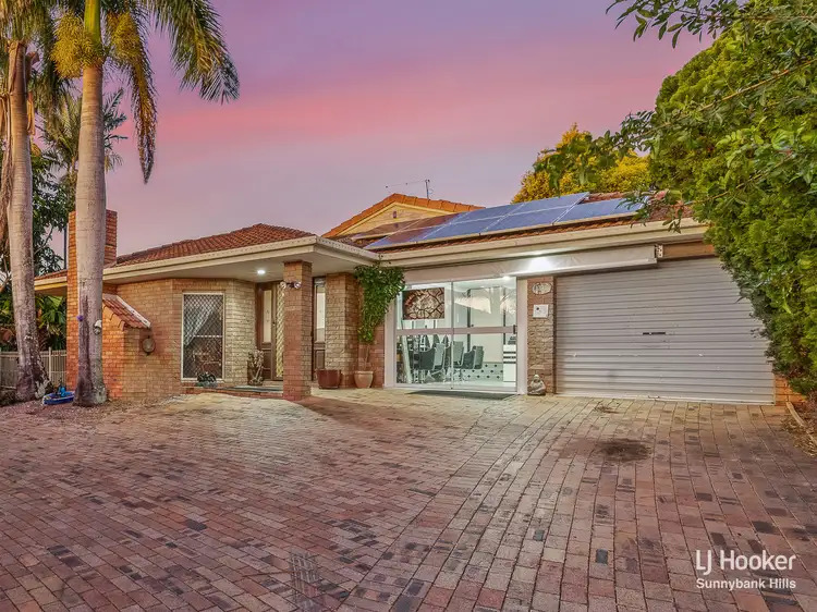 20 Hoover Court, Stretton QLD 4116