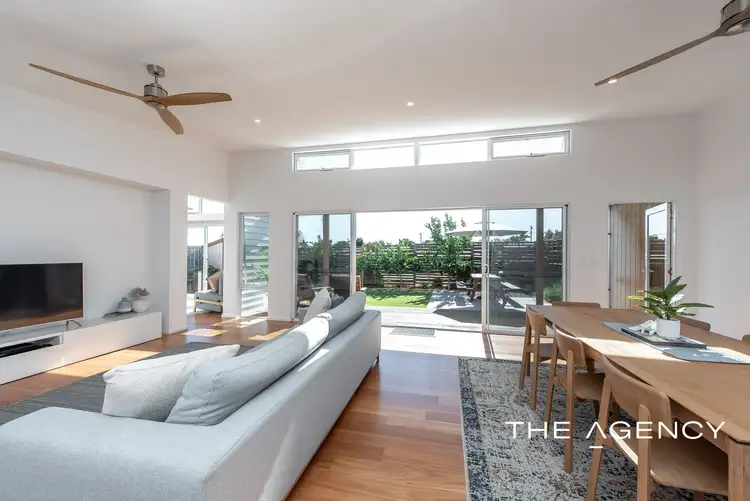 Sixth view of Homely house listing, 2 Eclipse Crescent, Kallaroo WA 6025