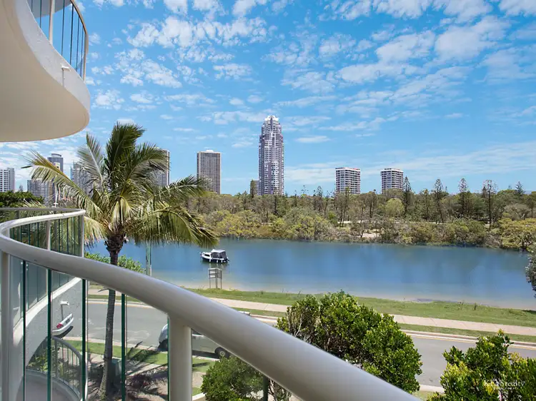 3/1 Cable Street, Main Beach QLD 4217