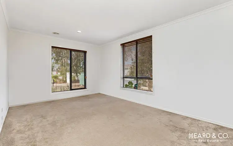 Second view of Homely house listing, 1/4-6 Greenview Circuit, Epsom VIC 3551