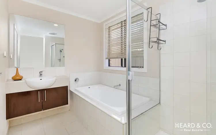 Sixth view of Homely house listing, 1/4-6 Greenview Circuit, Epsom VIC 3551