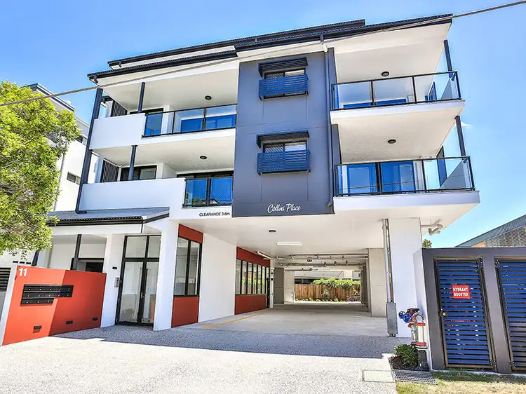 2/11 Collins Street, Nundah QLD 4012