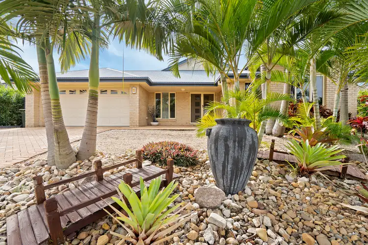 48 Lake Breeze Drive, Windaroo QLD 4207