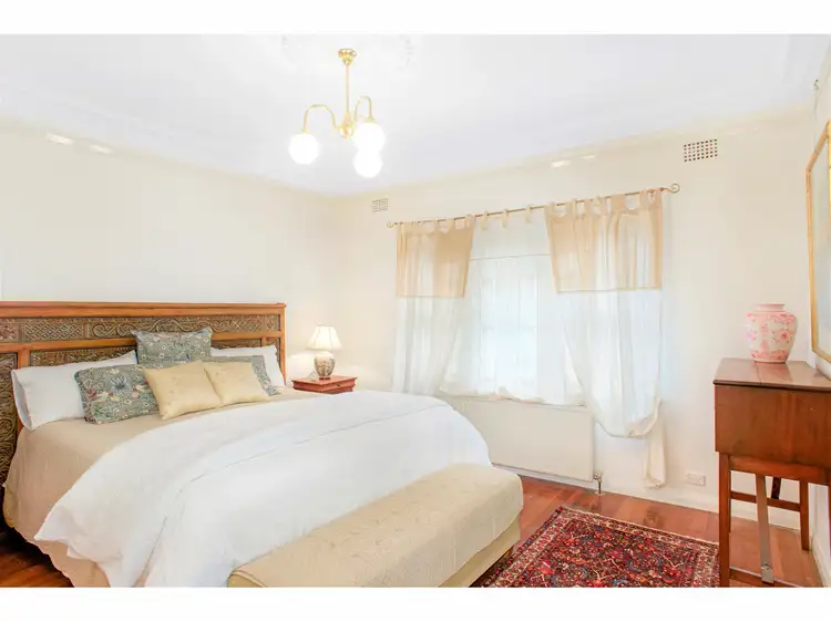 Sixth view of Homely house listing, 16 St Andrews Road, Leura NSW 2780