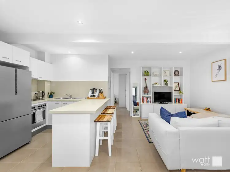Main view of Homely unit listing, 4/5 Curwen Terrace, Chermside QLD 4032