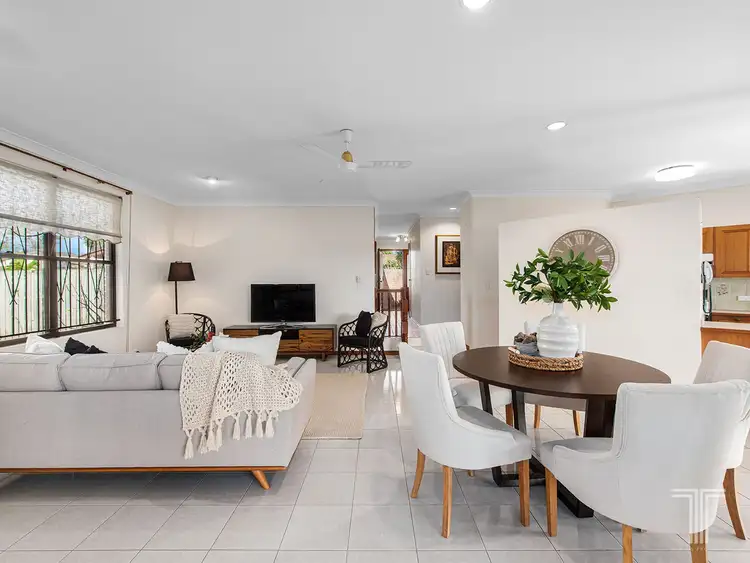 Second view of Homely house listing, 7 Caister Court, Carindale QLD 4152