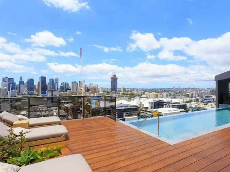 2-4 Edmonstone Street