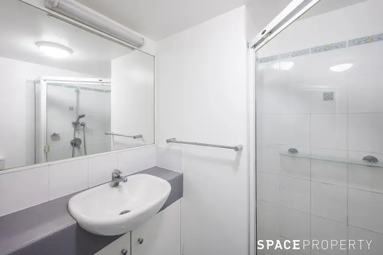 Sixth view of Homely apartment listing, 12/18 Dunmore Terrace, Auchenflower QLD 4066