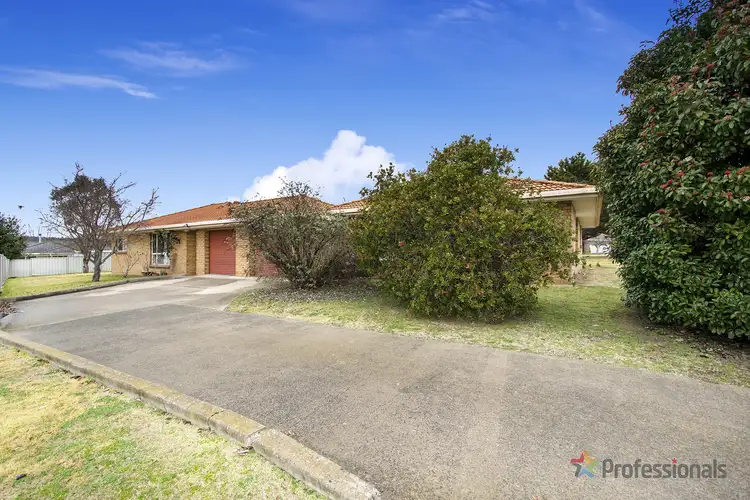 Second view of Homely block of units listing, 1 & 2/5 Evangelene Crescent, Armidale NSW 2350