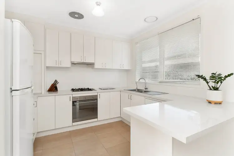 Fifth view of Homely unit listing, 2/10 Leicester Avenue, Mount Eliza VIC 3930
